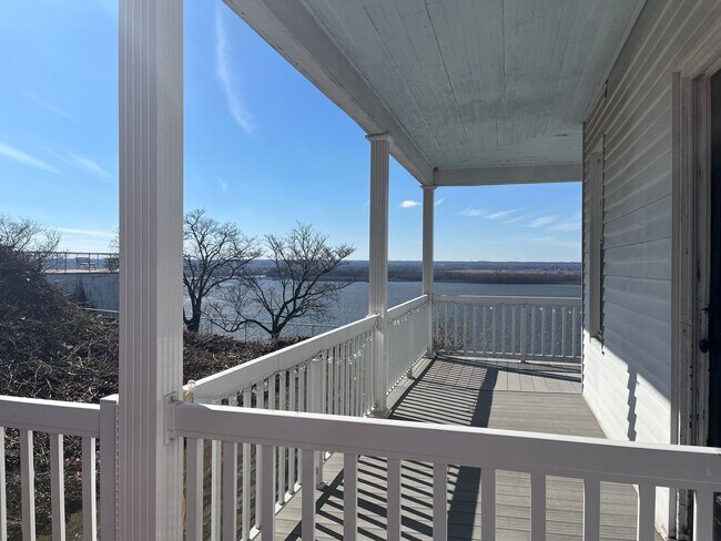 Photo - Breathtaking River Views!