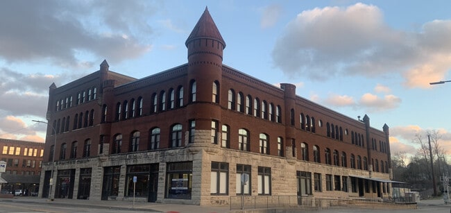 Building Photo - Blaul Lofts