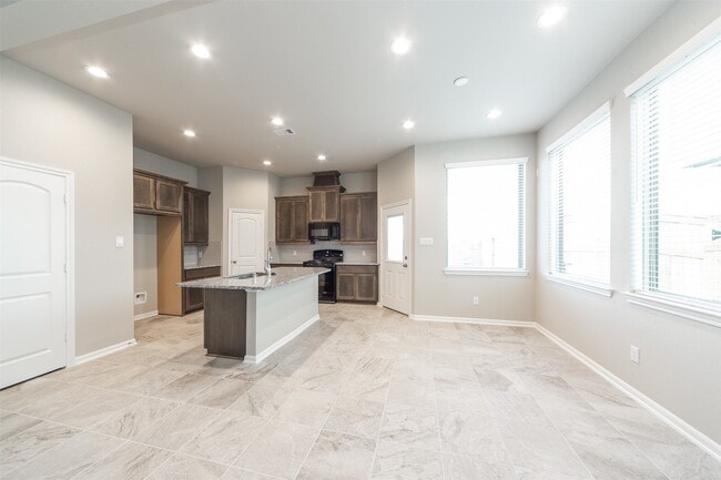 Photo - 5131 Pr Ter Ln