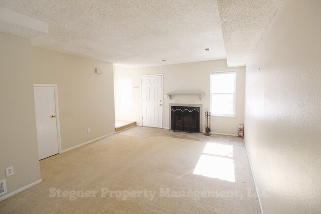 Photo - Fantastic Townhome