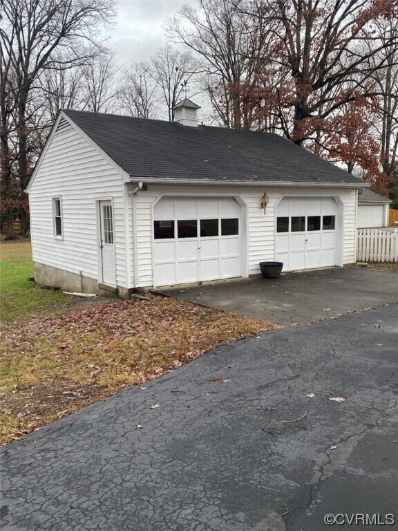 Photo - 8318 Lansdowne Rd