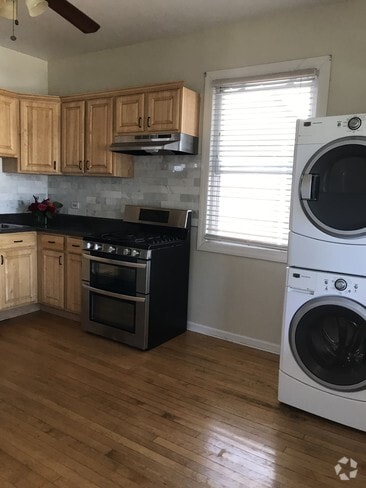 Building Photo - 4237 N Springfield Ave Unit 2 Rental