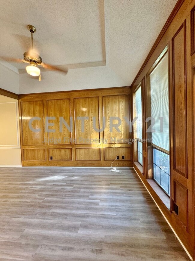 Photo - Stunning 3/2/2 Duplex in DeSoto For Rent!