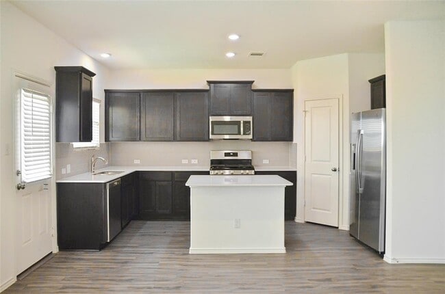 Photo - 136 Canley Lp