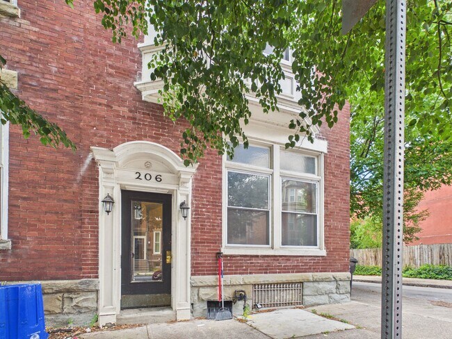 Photo - 206 Kelker St Unit 1