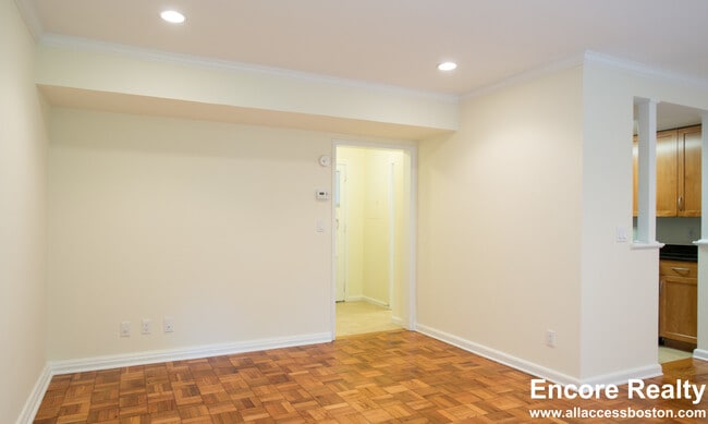 46 Gerry Rd