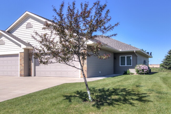 Photo - 1563 Gunston Dr