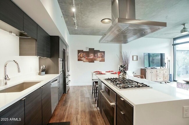 Photo - 100 W Portland St Unit 306