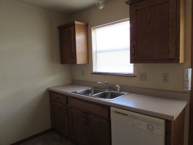Photo - 20329 Skyview Dr Unit C
