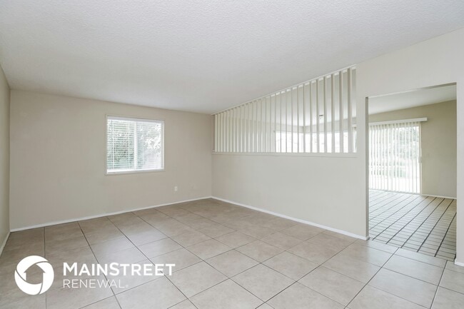 Photo - 9811 E 33rd St