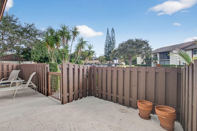 Photo - 4934 Sable Pine Cir Unit B