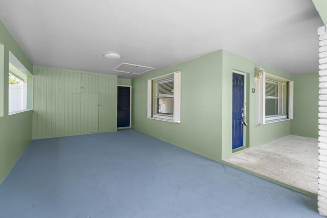 Photo - 12 Wellesley Dr