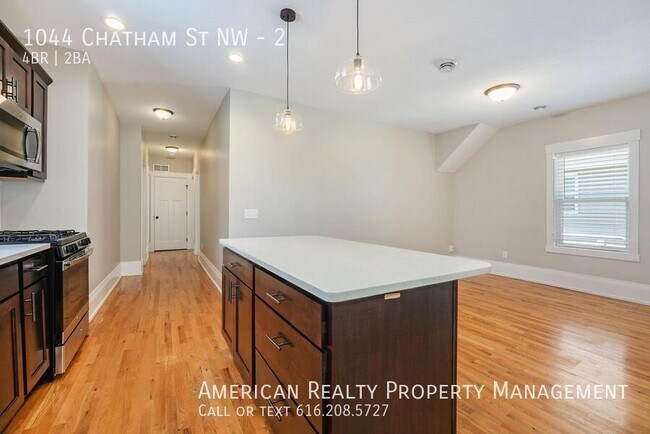 Photo - 1044 Chatham St NW Unidad 2