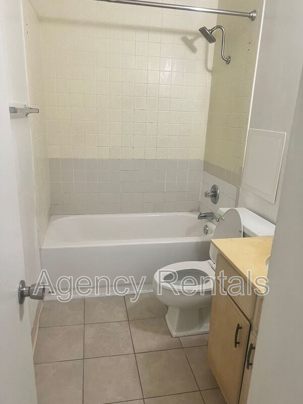 Photo - 5122 Likini St Unit Likini West