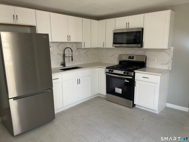 Building Photo - 172 North St Unit 1