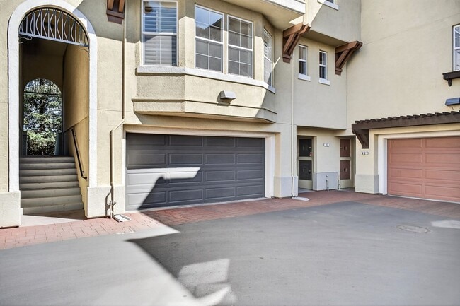 Photo - Beautiful Upgraded Townhome: 1,676 sqft, 2-Car Garage + Iron Horse Trail Access