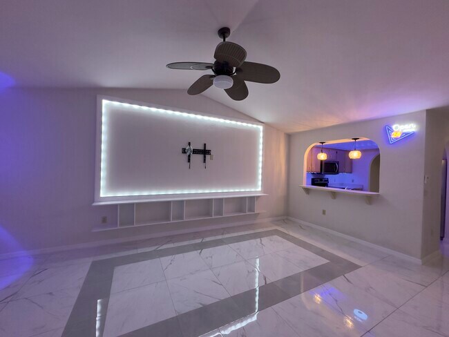 Photo - 4209 SW Santa Barbara Pl Unit 1