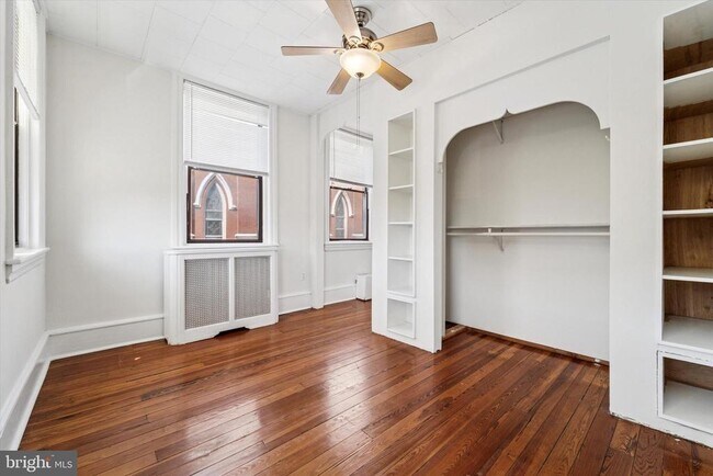 Photo - 921 Christian St