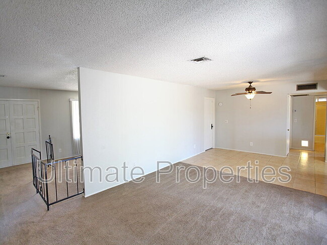 Photo - 8445 N 47th Dr