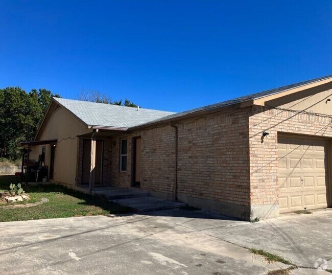 Building Photo - 1300-1302 N. Bishop Unit 1302 Rental