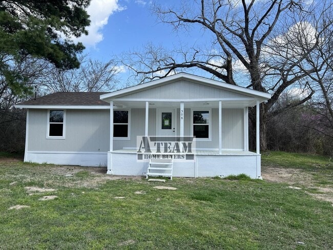 Building Photo - Beautiful Remodeled 3 Bed 1 Bath
