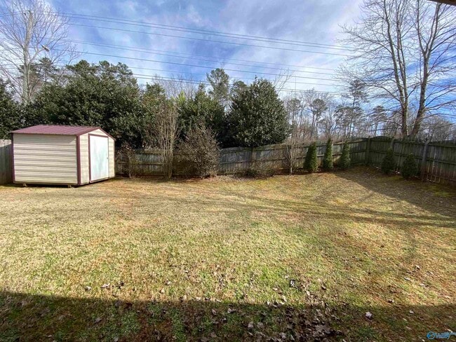 Photo - 131 Shadow Ct SW