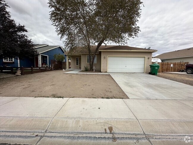 Building Photo - 3 bdr, 2 ba home for rent in Fernley