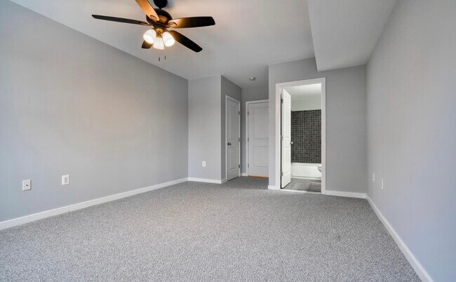 Photo - 214 S Regester St