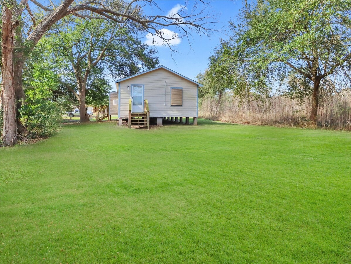 Photo - 6611 Jensen St