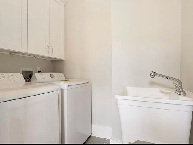 Photo - Baronne Unit 1845