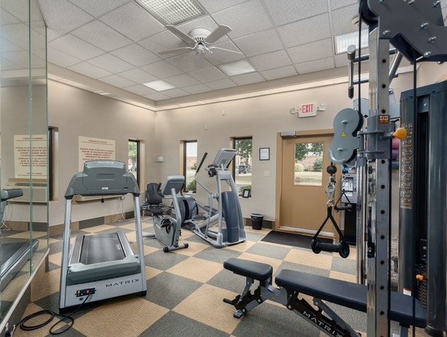 24/7 Fitness Center