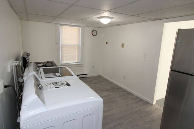 Photo - 546 Main St Unit 1