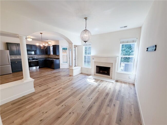 216 Parc View Ln