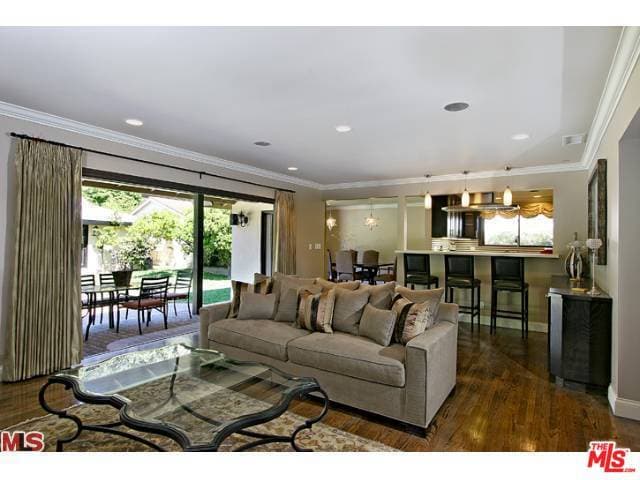 Photo - 2001 Coldwater Canyon Dr