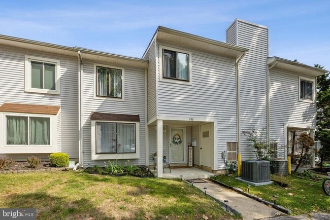 Building Photo - 250 Fir Tree Ct Rental