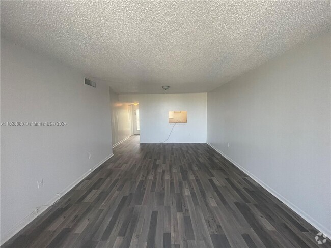 Building Photo - 1830 SW 81st Ave Unit 4417 Rental