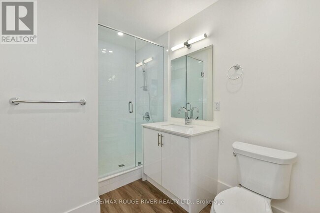 Photo - 201 - 29A KING STREET W