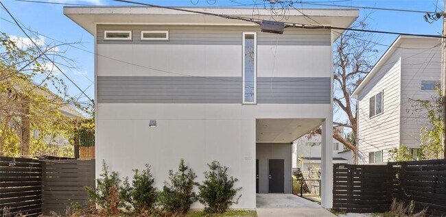 Photo - 1904 E 17th St