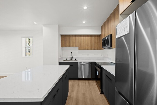 Photo - 2000 Hillcrest Dr Unidad 2000