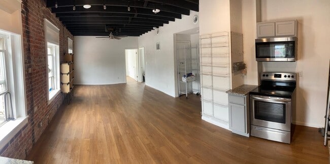 Photo - 2202 Lexington Ave Unidad A