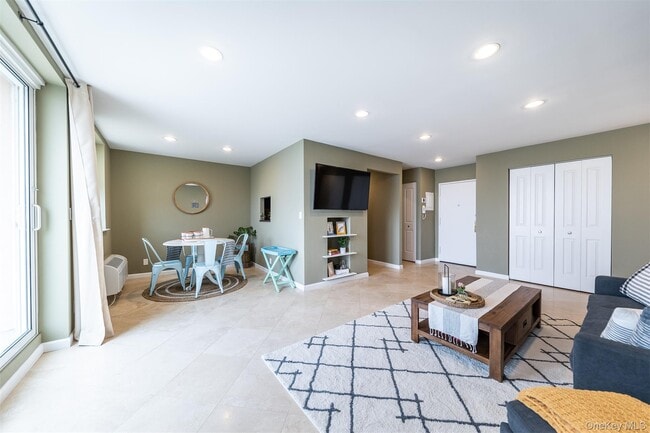 Photo - 2 Richmond Rd Unidad 6N