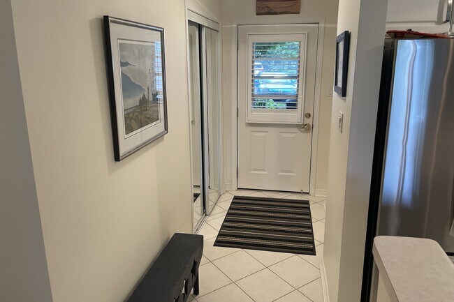 Photo - 432 Mariners Way