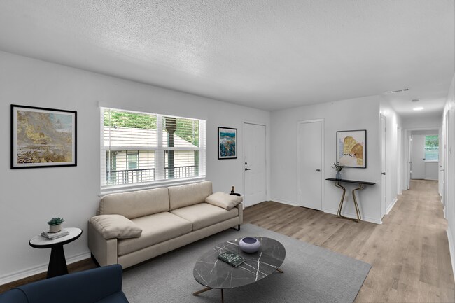 27194-1_1.jpg - Forest Creek Apartments