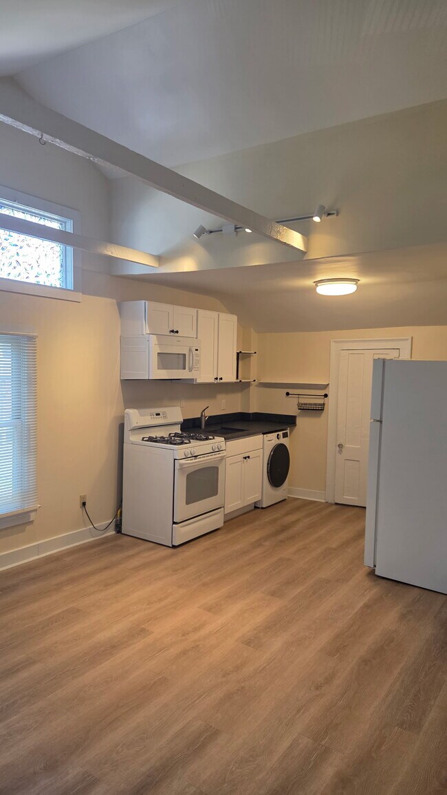 Photo - 843 State St Unit 842 State St. #3