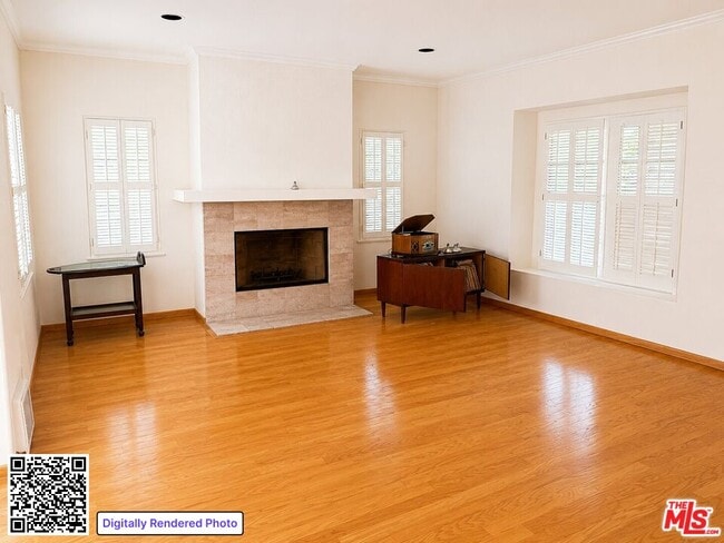 Photo - 220 S Palm Dr