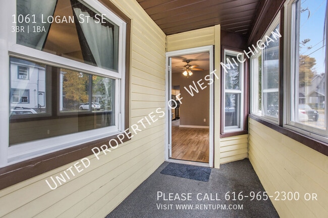 Photo - 1061 Logan St SE