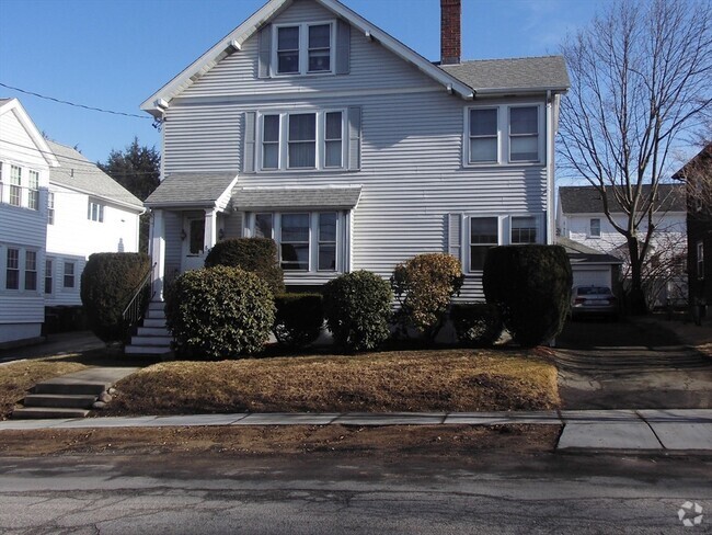 Building Photo - 84 Poplar St Unit 1 Rental