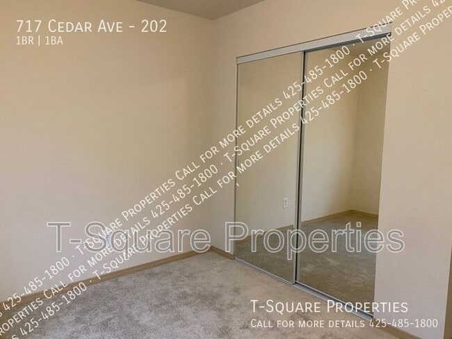 Photo - 717 Cedar Ave