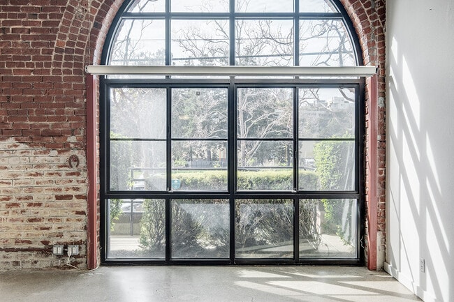 Photo - 701 Minnesota St Unidad 121