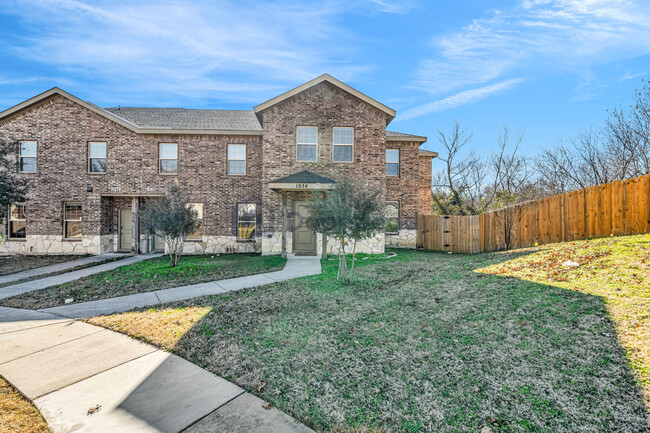 Photo - 1934 Timber Oaks Dr Townhome